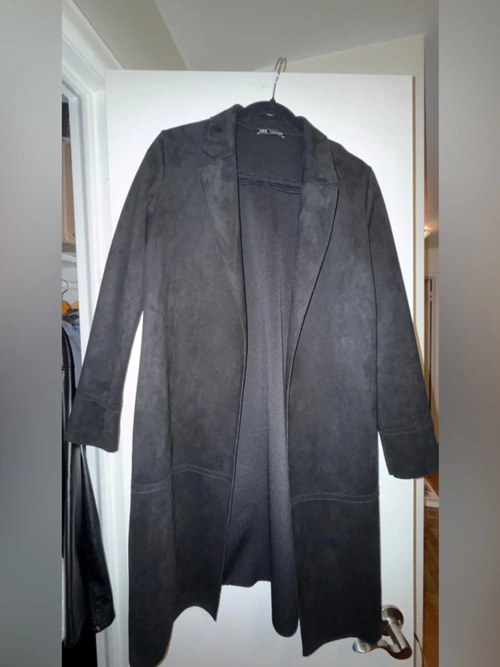 ZARA SUEDE FAKE LEATHER BLACK COAT - Picture 3 of 5